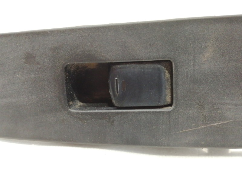 Recambio de mando elevalunas delantero derecho para nissan micra (k12e) acenta referencia OEM IAM 80960AX100  