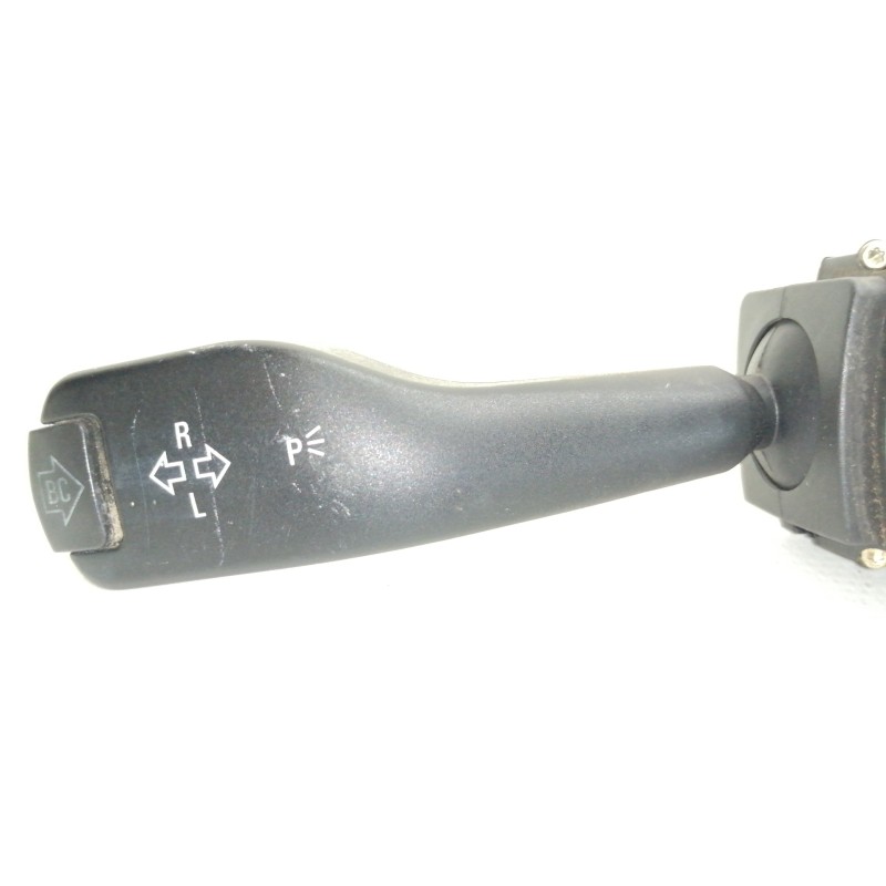 Recambio de mando intermitentes para bmw serie 3 berlina (e46) 330xd referencia OEM IAM 8363668  
