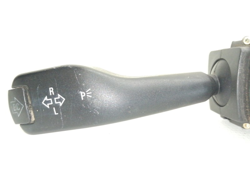 Recambio de mando intermitentes para bmw serie 3 berlina (e46) 330xd referencia OEM IAM 8363668  