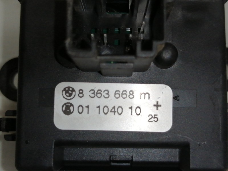 Recambio de mando intermitentes para bmw serie 3 berlina (e46) 330xd referencia OEM IAM 8363668  