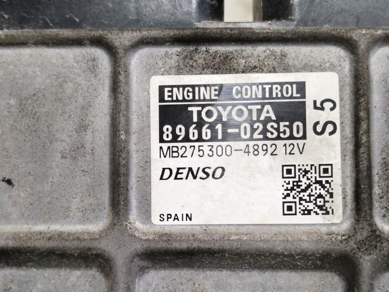 Recambio de centralita motor uce para toyota auris 1.3 16v cat referencia OEM IAM 8966102S50 MB2753004892 MB275300 4892 