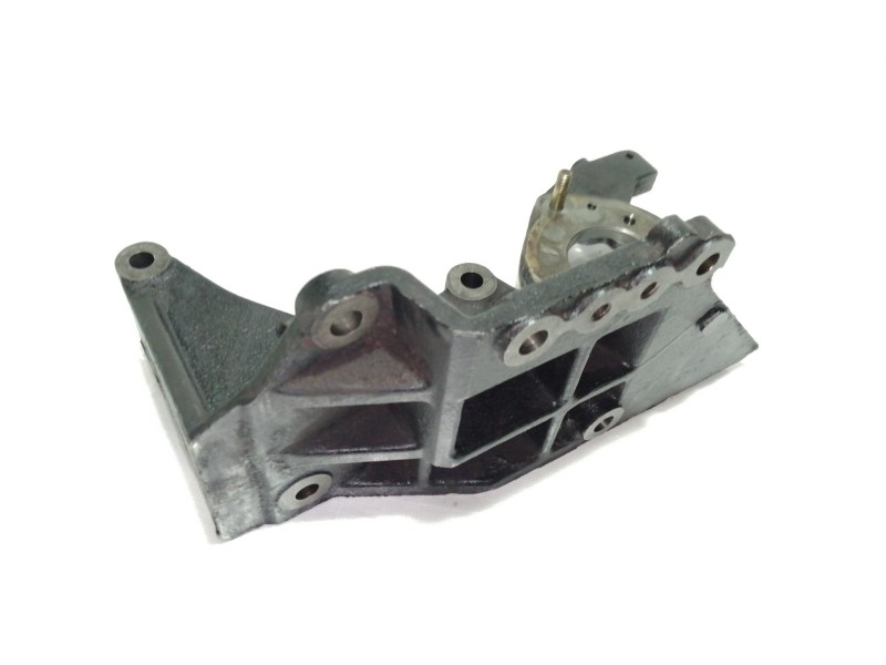 Recambio de soporte bomba inyeccion para mazda 6 berlina (gg) 2.0 crtd 120 active (5-ptas.) referencia OEM IAM   