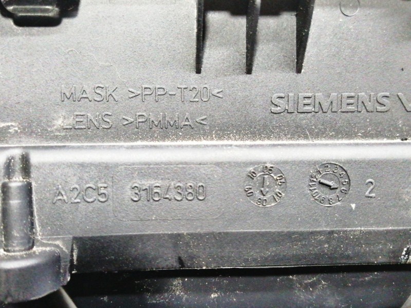 Recambio de cuadro instrumentos para toyota auris 1.3 16v cat referencia OEM IAM 838000Z420  