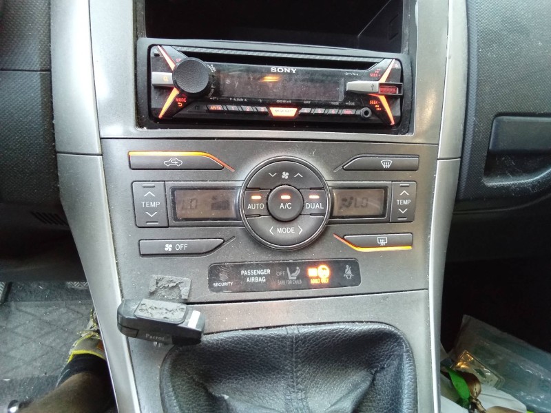Recambio de mando calefaccion / aire acondicionado para toyota auris 1.3 16v cat referencia OEM IAM 5590002221  