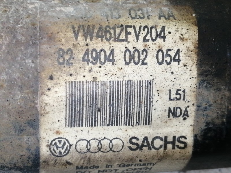 Recambio de amortiguador delantero izquierdo para volkswagen passat berlina (3c2) advance 4motion referencia OEM IAM 82490400205