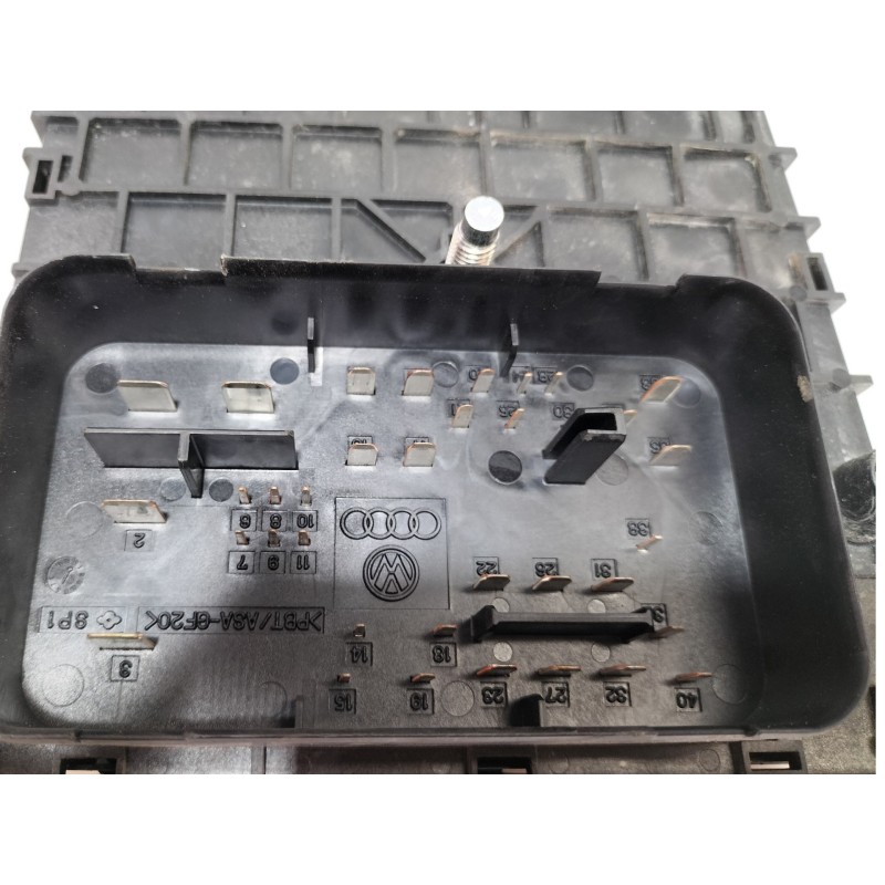 Recambio de caja reles / fusibles para volkswagen passat berlina (3c2) advance 4motion referencia OEM IAM 3C0937125  