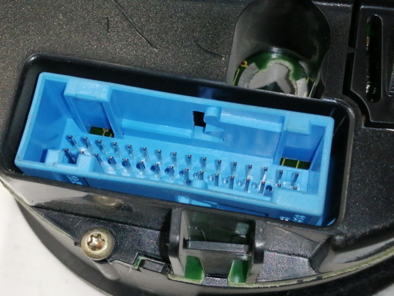 Recambio de cuadro instrumentos para audi a3 (8l) 1.8 ambiente referencia OEM IAM 8L0919860E 110008894002 88311245