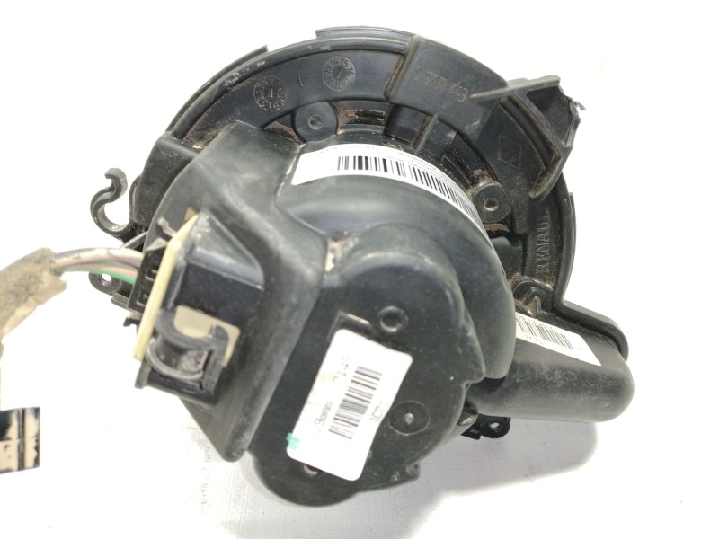 Recambio de motor calefaccion para dacia sandero ambiance referencia OEM IAM 5P3730100  