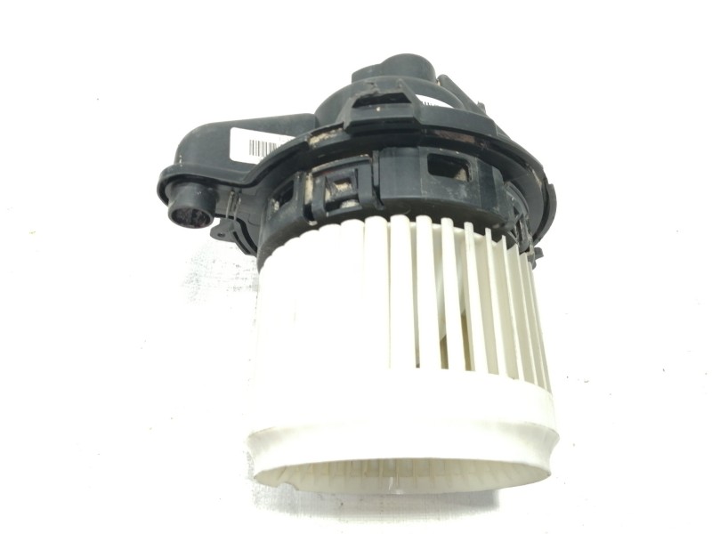 Recambio de motor calefaccion para dacia sandero ambiance referencia OEM IAM 5P3730100  