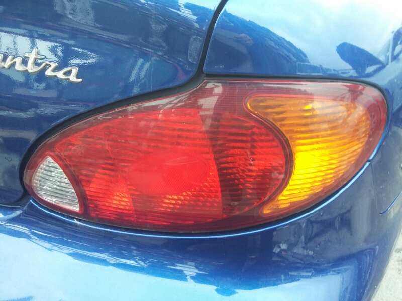 Recambio de piloto trasero derecho para hyundai lantra berlina (rd) 1.9 d gls referencia OEM IAM   