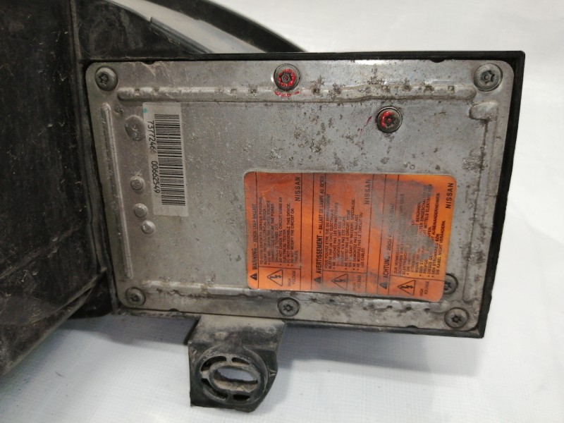 Recambio de faro izquierdo para nissan primera berlina (p11) comfort referencia OEM IAM 89003046  