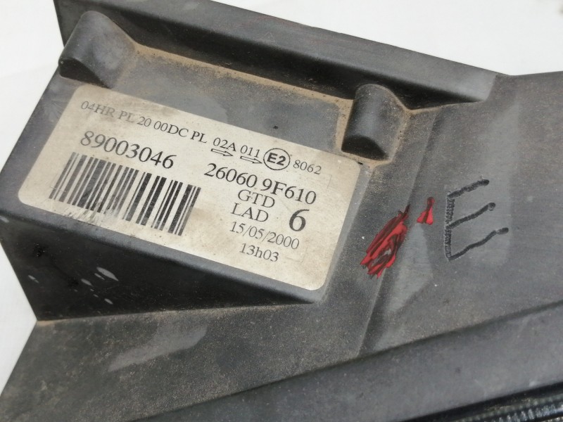 Recambio de faro izquierdo para nissan primera berlina (p11) comfort referencia OEM IAM 89003046  