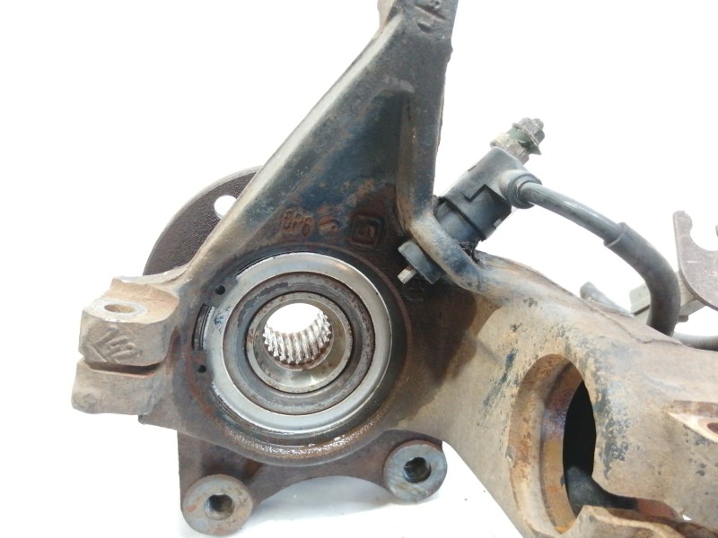 Recambio de mangueta delantera izquierda para peugeot 306 berlina 3/4/5 puertas (s2) boulebard referencia OEM IAM   