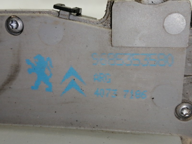 Recambio de cerradura puerta trasera izquierda para citroën ds4 design referencia OEM IAM 9685353850  