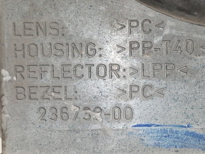 Recambio de faro derecho para mg serie 75 (rj) 2.0 cdt comfort referencia OEM IAM 23673200 23673801 236734