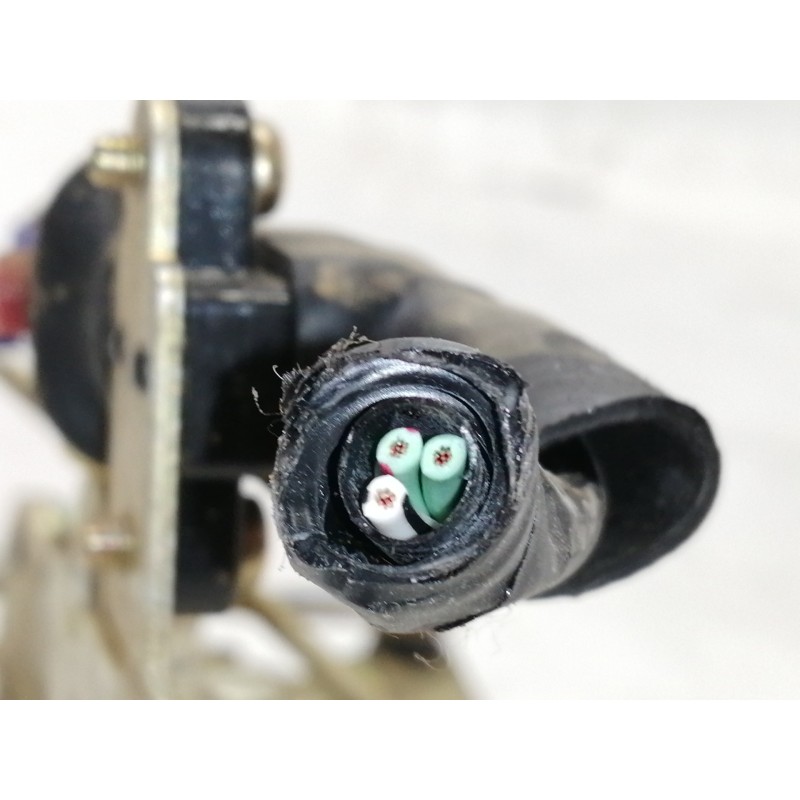 Recambio de cerradura puerta delantera izquierda para daihatsu feroza f300lg referencia OEM IAM   