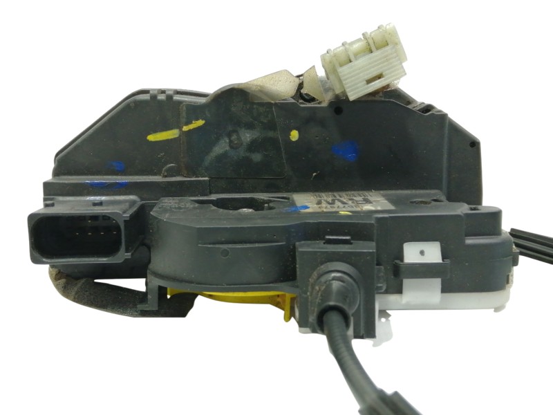 Recambio de cerradura puerta delantera izquierda para opel insignia berlina cosmo referencia OEM IAM 13577970  