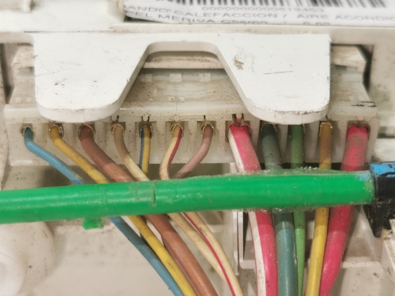 Recambio de mando calefaccion / aire acondicionado para opel meriva cosmo referencia OEM IAM 13130493  