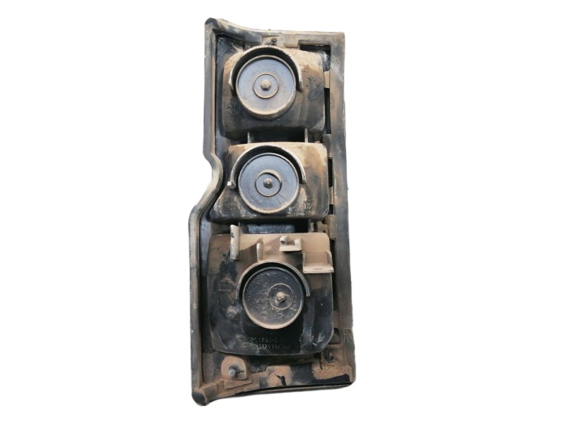 Recambio de piloto trasero derecho para daihatsu feroza f300lg referencia OEM IAM 22051459  