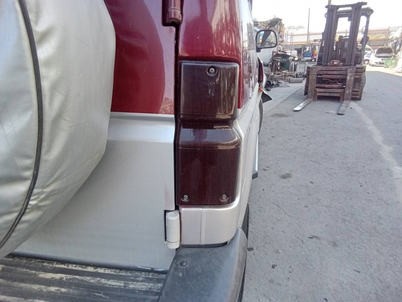 Recambio de piloto trasero derecho para daihatsu feroza f300lg referencia OEM IAM 22051459  