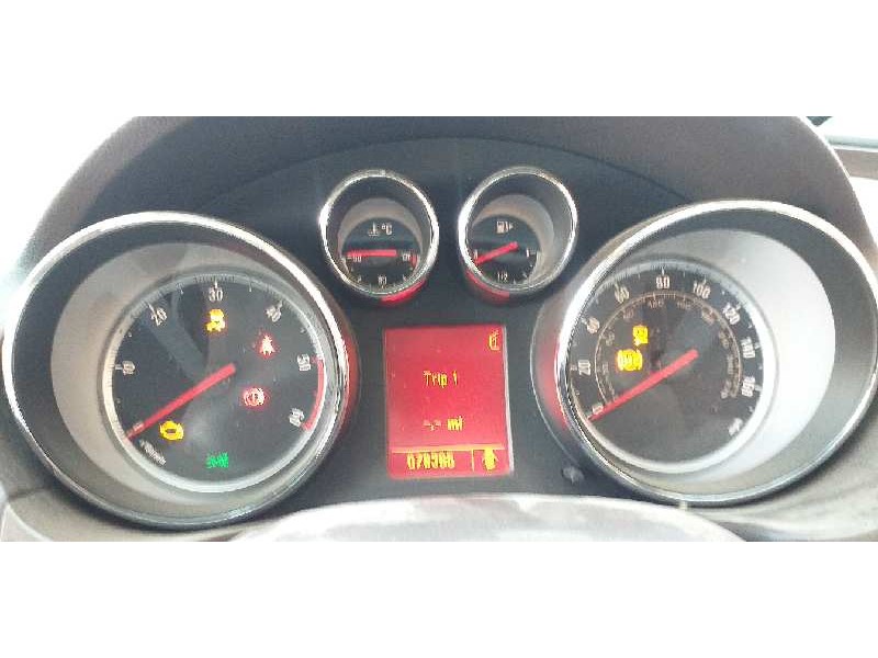 Recambio de cuadro instrumentos para opel insignia berlina cosmo referencia OEM IAM 365903926H  