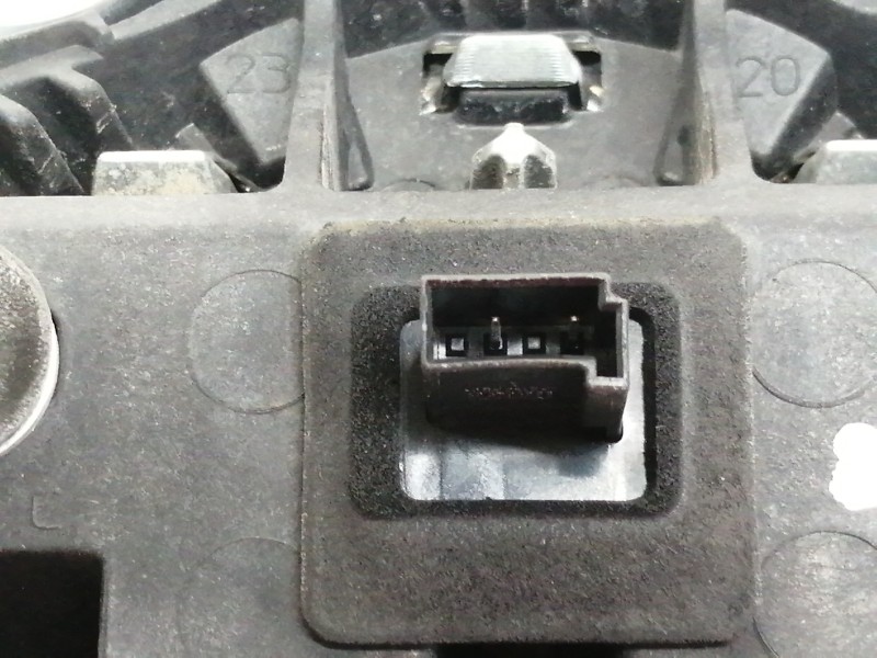 Recambio de maneta exterior porton para opel insignia berlina cosmo referencia OEM IAM 13244389  