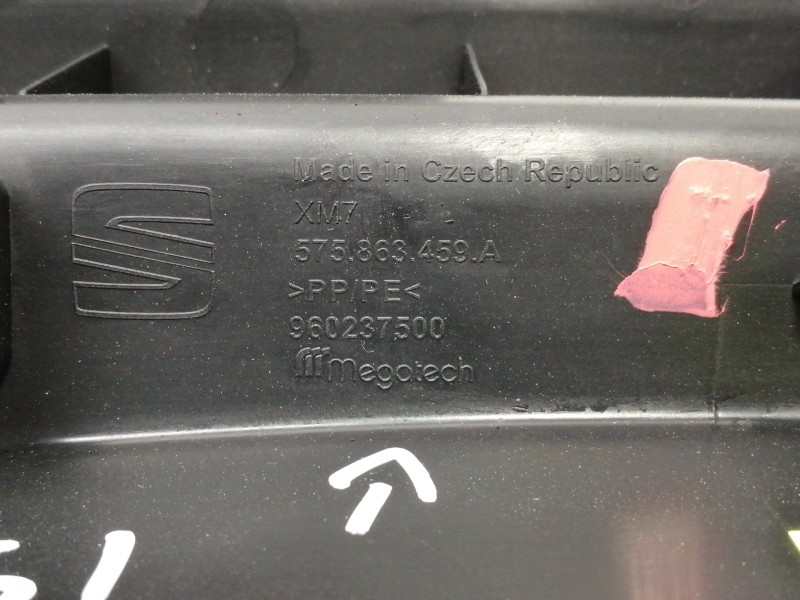 Recambio de moldura para cupra ateca 2.0tsi 4drive referencia OEM IAM 575863459A  