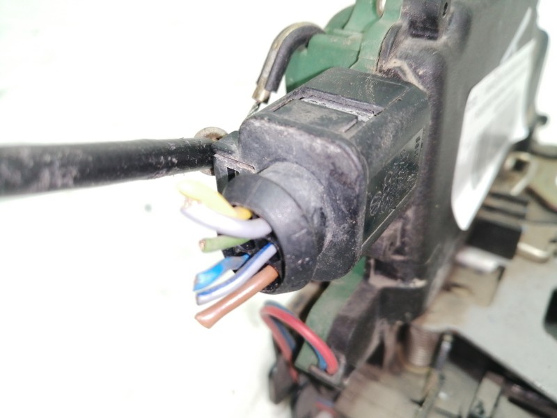 Recambio de cerradura puerta trasera izquierda para skoda octavia berlina (1u2) comfort referencia OEM IAM   