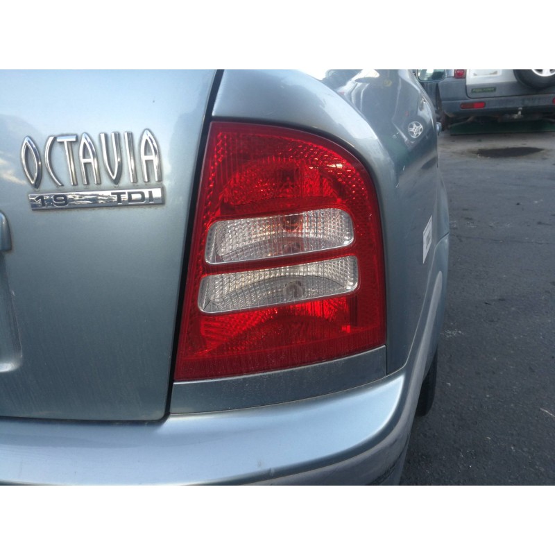 Recambio de piloto trasero derecho para skoda octavia berlina (1u2) comfort referencia OEM IAM 1U6945096 1U6945112 