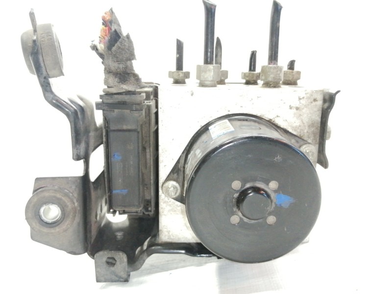 Recambio de abs para opel insignia berlina cosmo referencia OEM IAM 22757649  