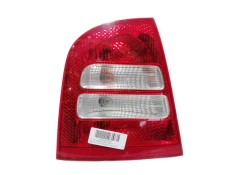 Recambio de piloto trasero izquierdo para skoda octavia berlina (1u2) comfort referencia OEM IAM 1U6945095  