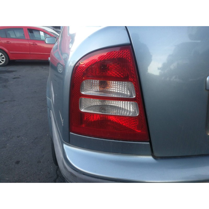 Recambio de piloto trasero izquierdo para skoda octavia berlina (1u2) comfort referencia OEM IAM 1U6945095  