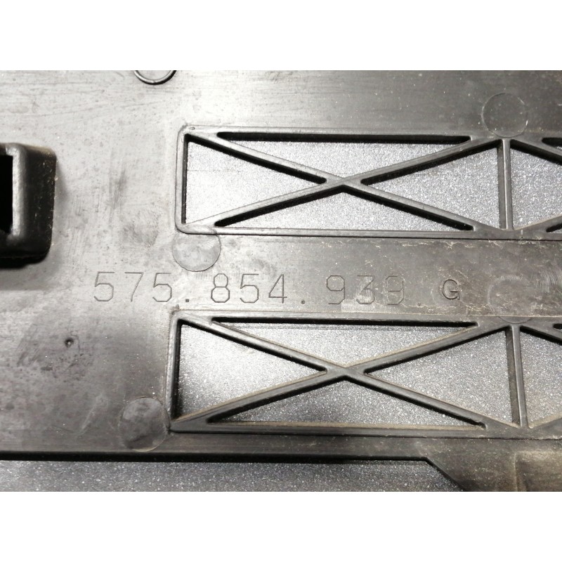 Recambio de faldon lateral para cupra ateca 2.0tsi 4drive referencia OEM IAM 575854939G  DELANTERO IZQUIERDO