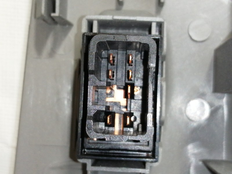 Recambio de mando elevalunas delantero derecho para kia sorento 2.5 crdi active referencia OEM IAM   