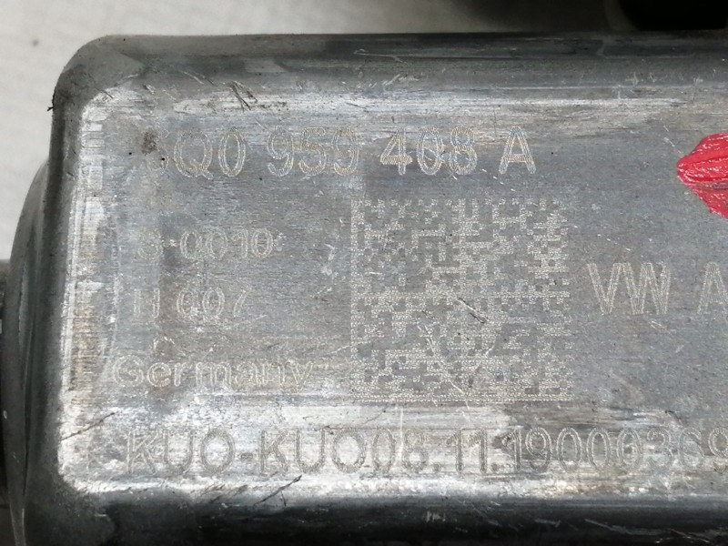 Recambio de motor elevalunas trasero derecho para cupra ateca 2.0tsi 4drive referencia OEM IAM 5Q0959408A  