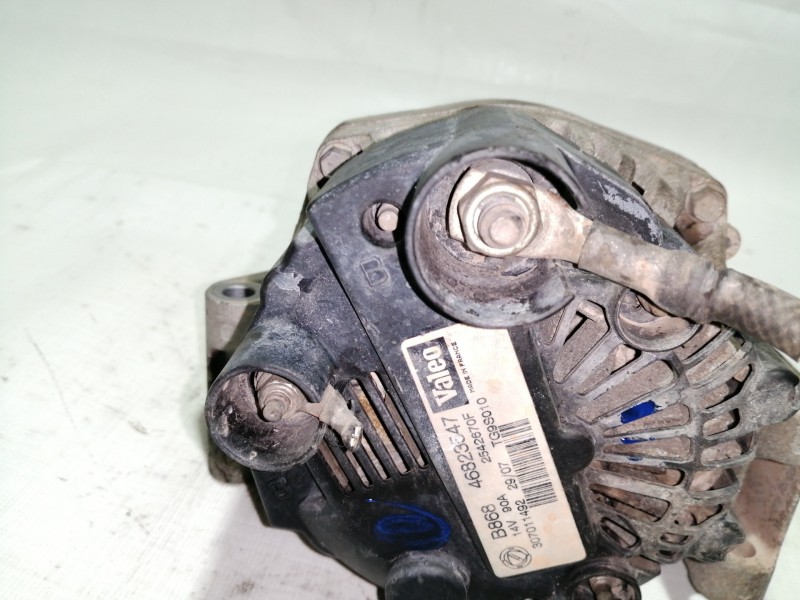 Recambio de alternador para fiat doblo i cargo 1.3 jtd sx furgón referencia OEM IAM B86846823547  