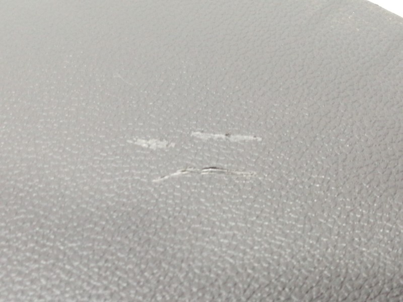 Recambio de apoyabrazos central para cupra ateca 2.0tsi 4drive referencia OEM IAM 575863243  