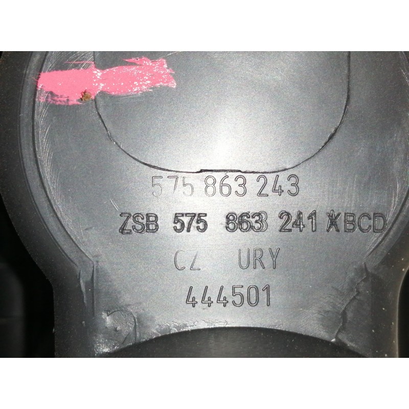 Recambio de apoyabrazos central para cupra ateca 2.0tsi 4drive referencia OEM IAM 575863243  