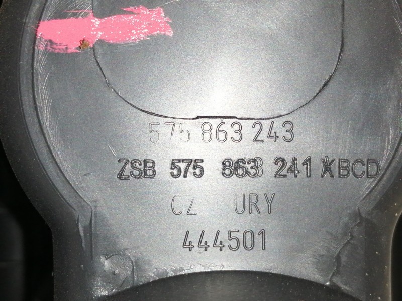 Recambio de apoyabrazos central para cupra ateca 2.0tsi 4drive referencia OEM IAM 575863243  