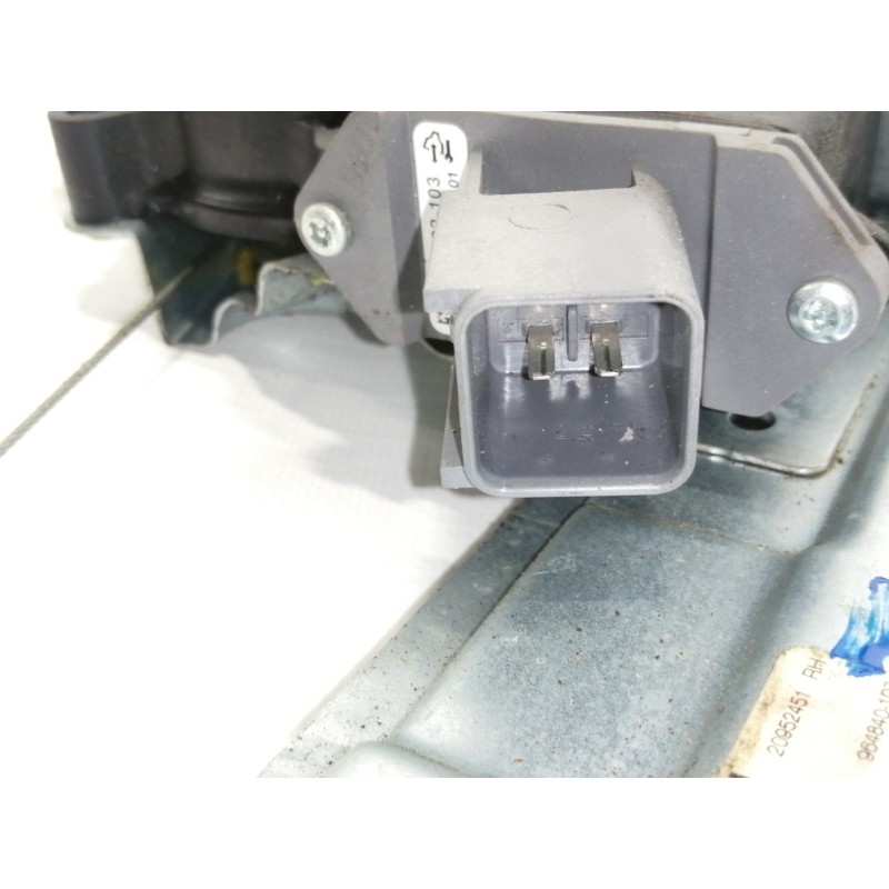 Recambio de elevalunas trasero derecho para opel insignia berlina cosmo referencia OEM IAM 20952451 966307104 966309102