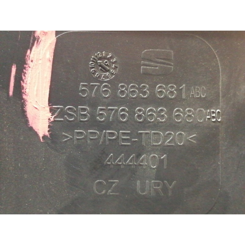 Recambio de salpicadero para cupra ateca 2.0tsi 4drive referencia OEM IAM 576863681ABC  