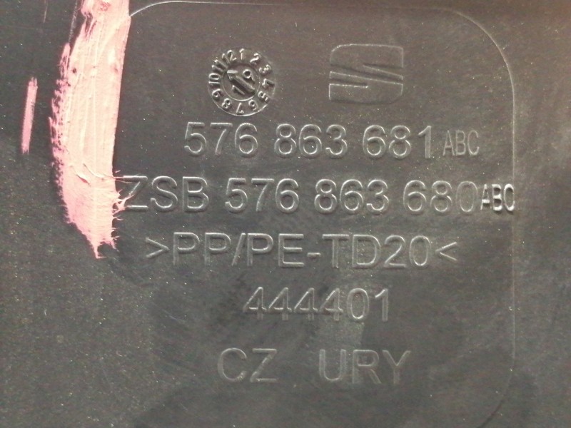 Recambio de salpicadero para cupra ateca 2.0tsi 4drive referencia OEM IAM 576863681ABC  