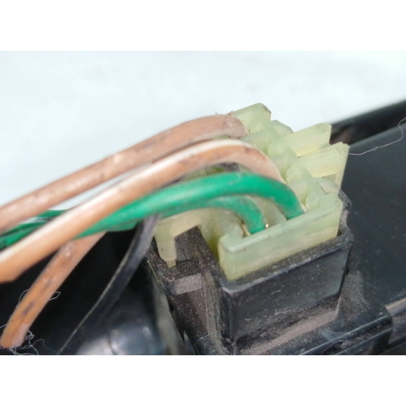 Recambio de mando elevalunas delantero derecho para daewoo tacuma se referencia OEM IAM 612W08230  