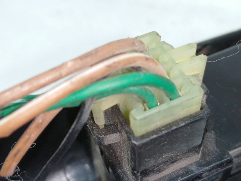 Recambio de mando elevalunas delantero derecho para daewoo tacuma se referencia OEM IAM 612W08230  