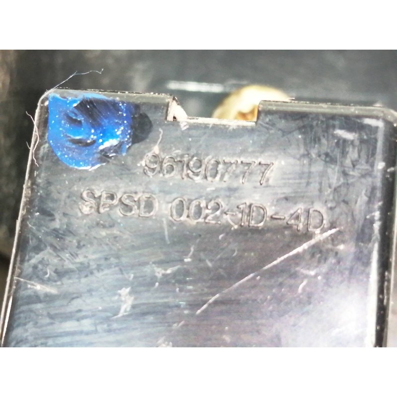 Recambio de mando elevalunas delantero derecho para daewoo tacuma se referencia OEM IAM 612W08230  