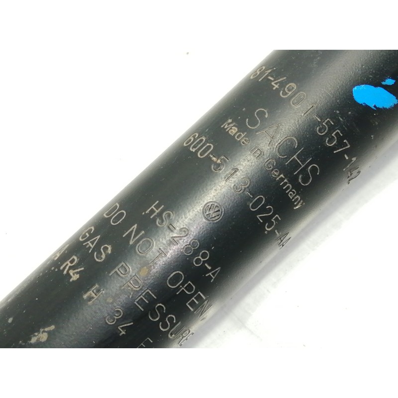 Recambio de amortiguador trasero derecho para volkswagen polo (9n1) trendline referencia OEM IAM 814901557142 6Q0513025AA HS288A