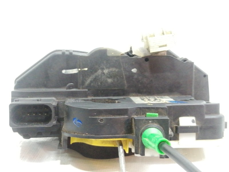 Recambio de cerradura puerta trasera izquierda para opel insignia berlina cosmo referencia OEM IAM 13578022  