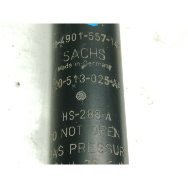 Recambio de amortiguador trasero izquierdo para volkswagen polo (9n1) trendline referencia OEM IAM 814901557142 6Q0513025AA HS28