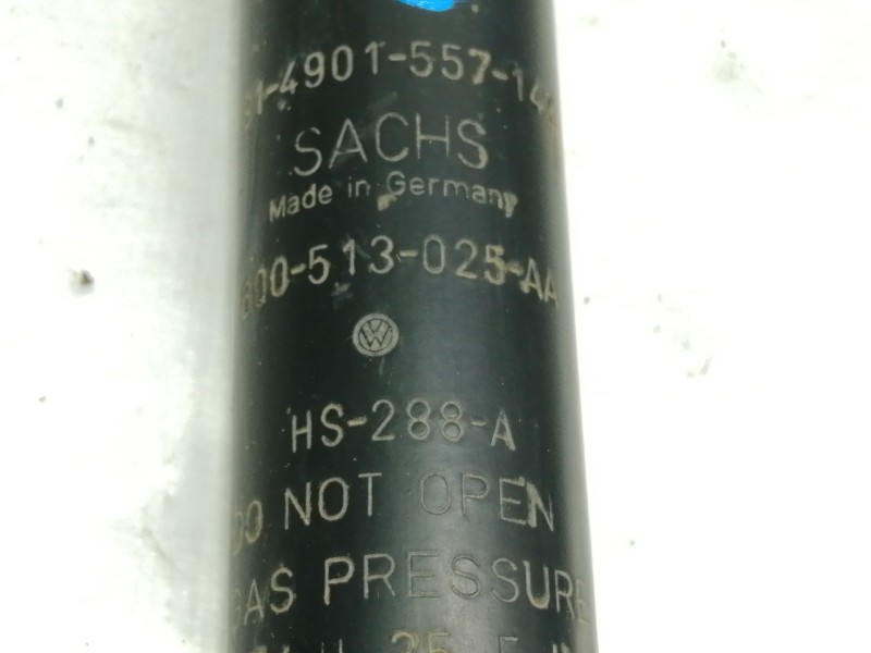 Recambio de amortiguador trasero izquierdo para volkswagen polo (9n1) trendline referencia OEM IAM 814901557142 6Q0513025AA HS28