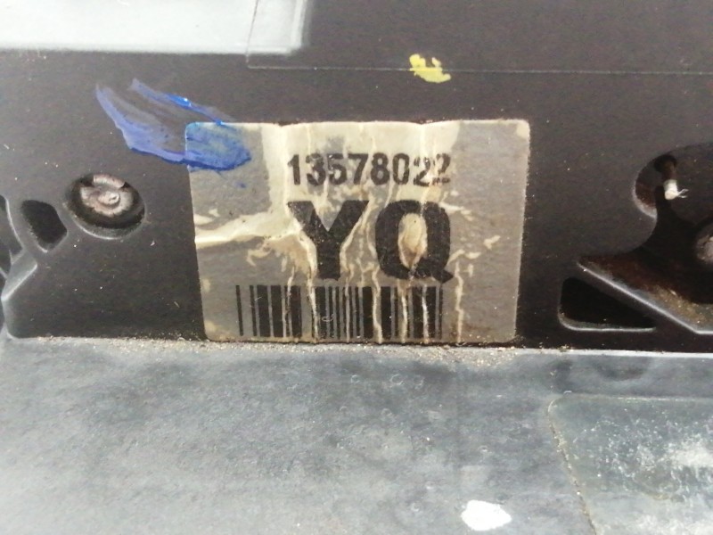 Recambio de cerradura puerta trasera izquierda para opel insignia berlina cosmo referencia OEM IAM 13578022  